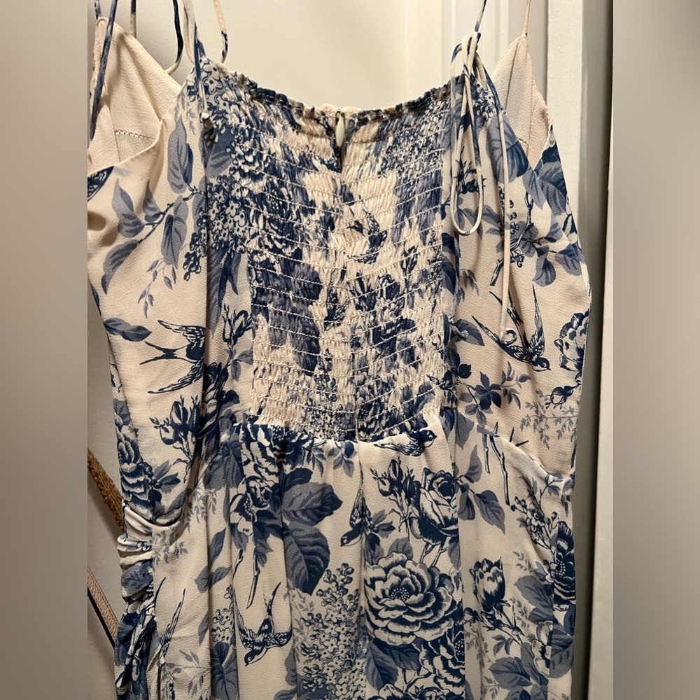 The Reformation Kourtney Dress - Picture 7 of 12